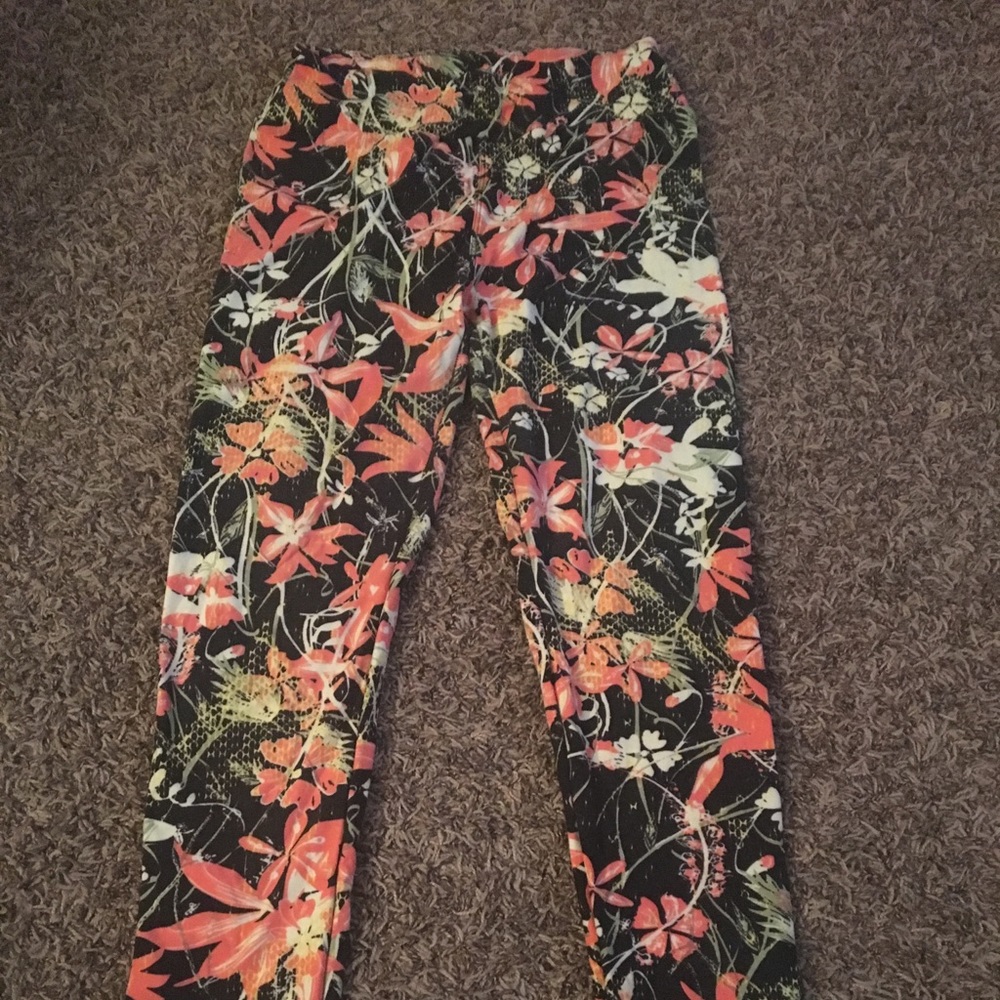 LuLa Roe leggings